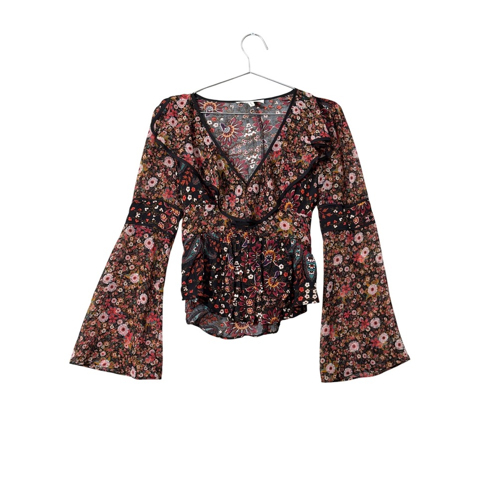 BCBGeneration Boho Top Women XS Black Floral Bell Sleeve Peplum Ruffle V-Neck